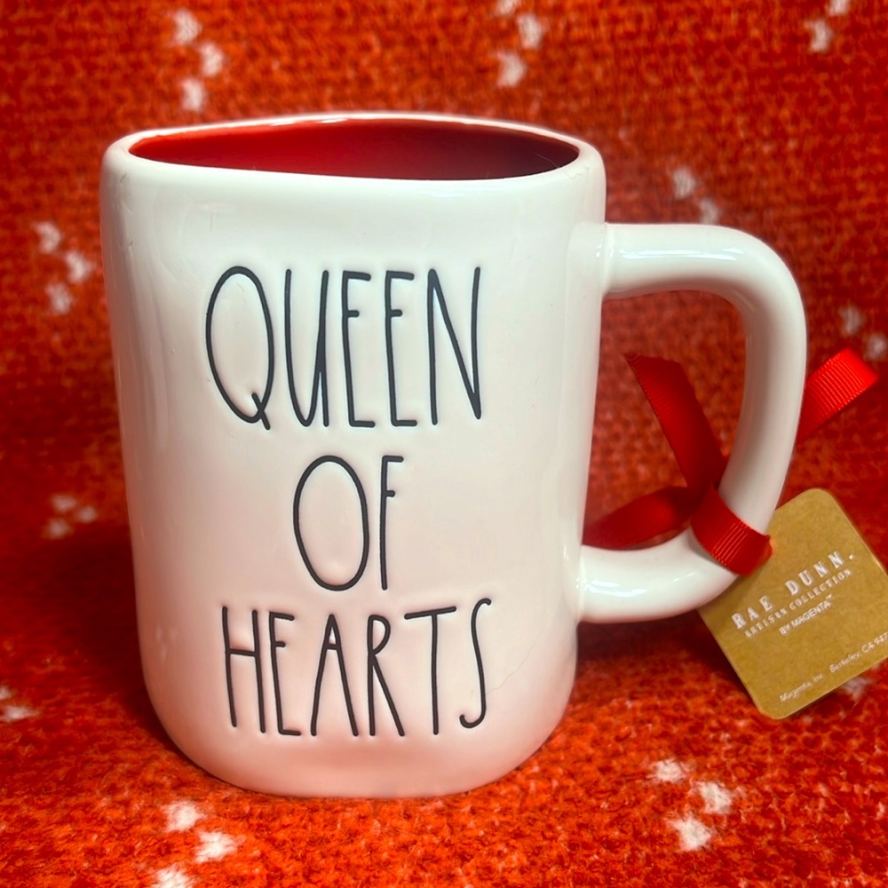 Rae Dunn Disney queen of hearts mug